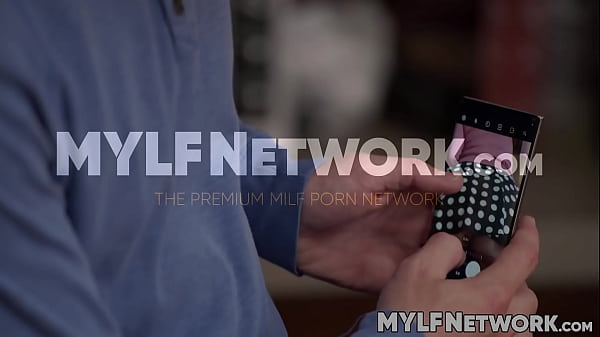 Dee gets home from the supermarket, and the boy next door, Rion, spies on her while she unloads her bags. Rion canâ€™t help but notice her perfect ass.