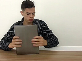 Fodendo A Secretaria