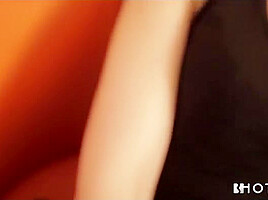 Seducing Slut – HotGold