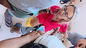 il m organise un bukkake dans un squat