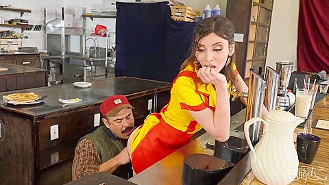 Draven Devours Tgirl Ass